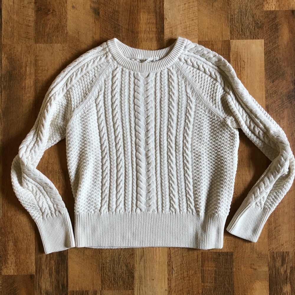 Gap cable knit sweater